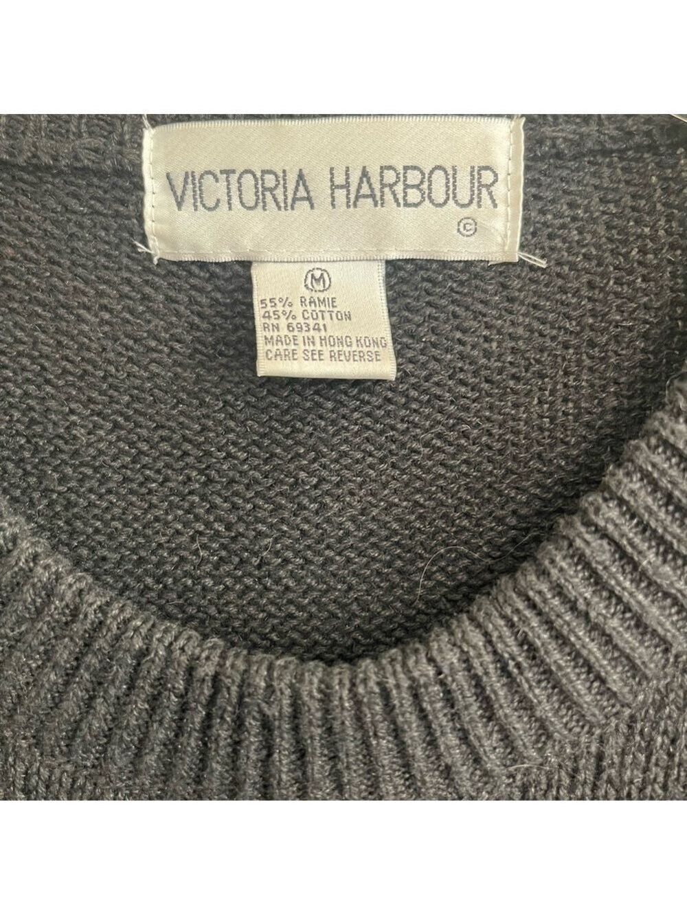 Women’s Victoria Harbour Vintage 90’s Black Christmas Sweater Size Medium! - Picture 3 of 5